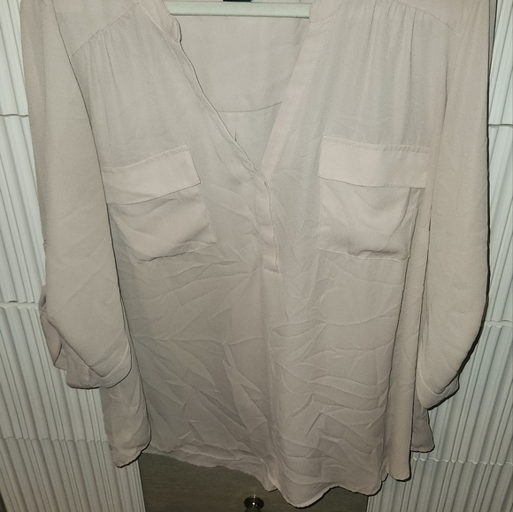 TORRID Harper blouse. TAN. 3X. - Picture 3 of 6